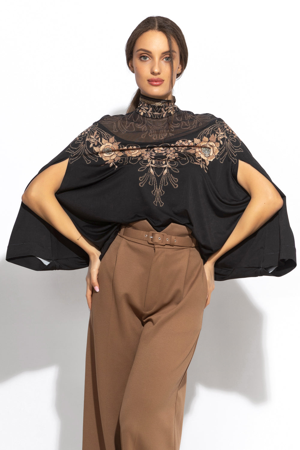 ΔΩΡΕΑΝ ΜΠΛΟΥΖΑ - ΧΡΥΣΑ ΤΡΙΑΝΤΑΦΥΛΛΑ