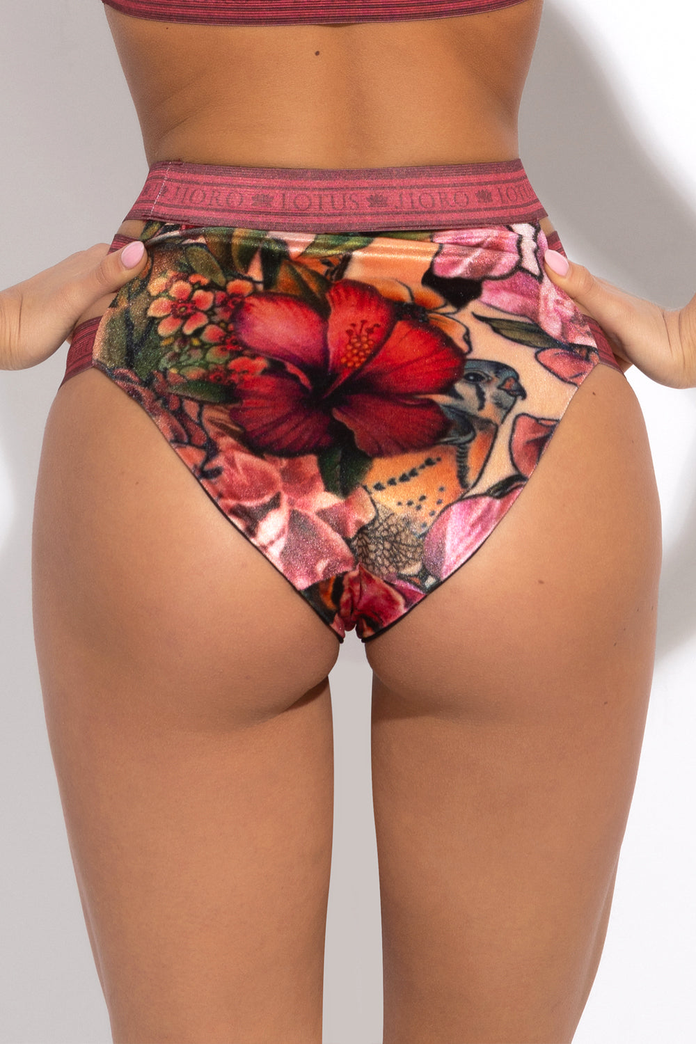 FONDO IN STILE BIKINI - TATTOO STAR