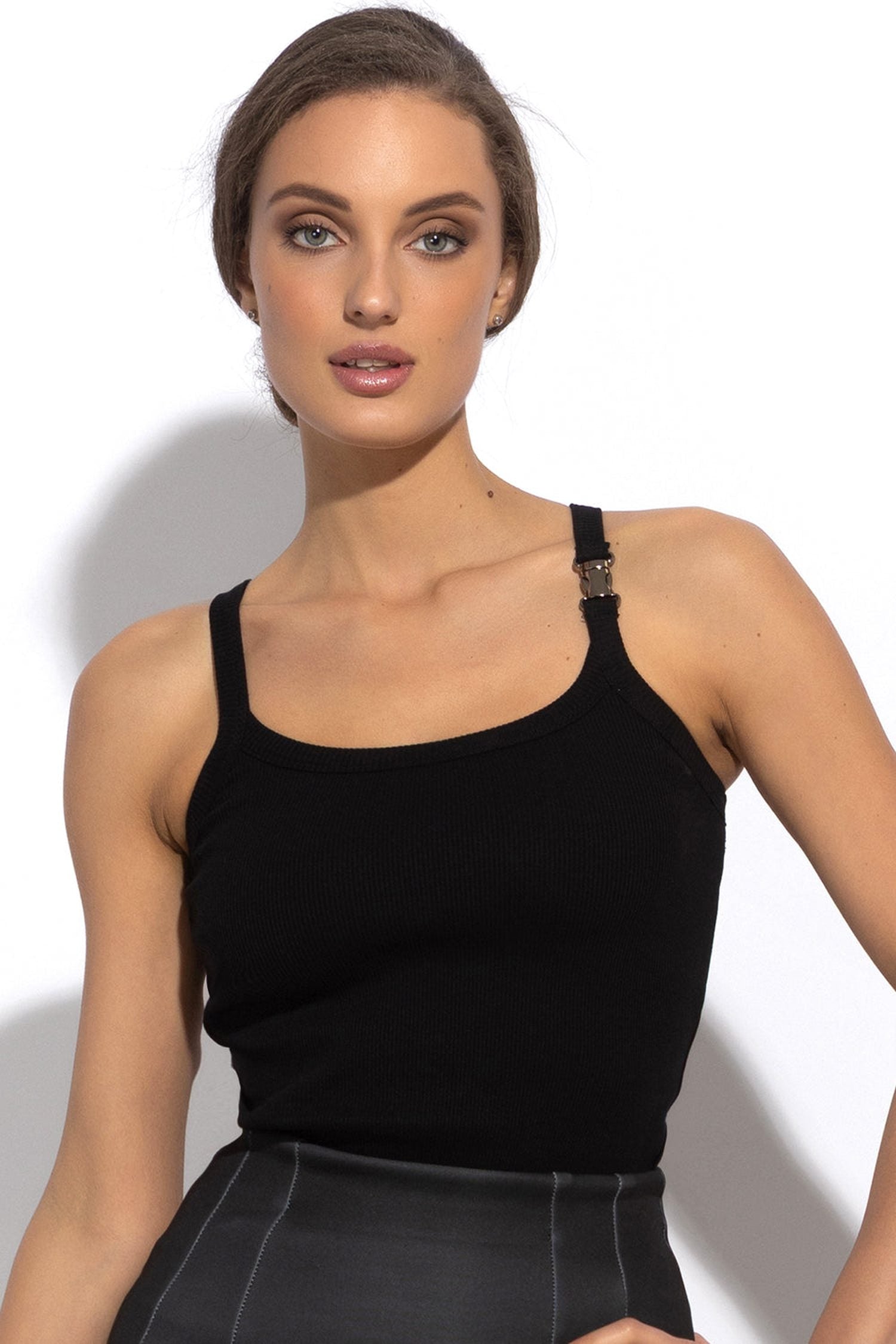 COTTON RIBBED CAMI TOP WITH THIN STRAPS IN BLACK - ESSENTIALS JIORO ТОП С ТЪНКИ ПРЕЗРАМКИ ОТ ПАМУЧЕН РИПС В ЧЕРНО – ESSENTIALS JIORO