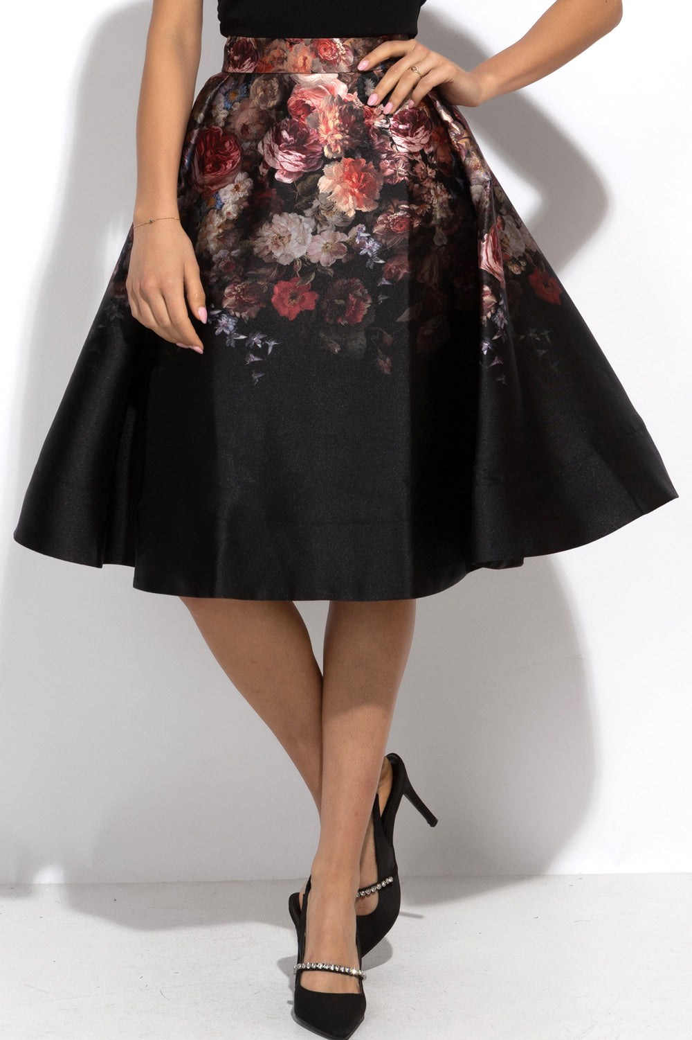 ROZPARKOVÁ SUKNĚ - VINTAGE KVĚTY