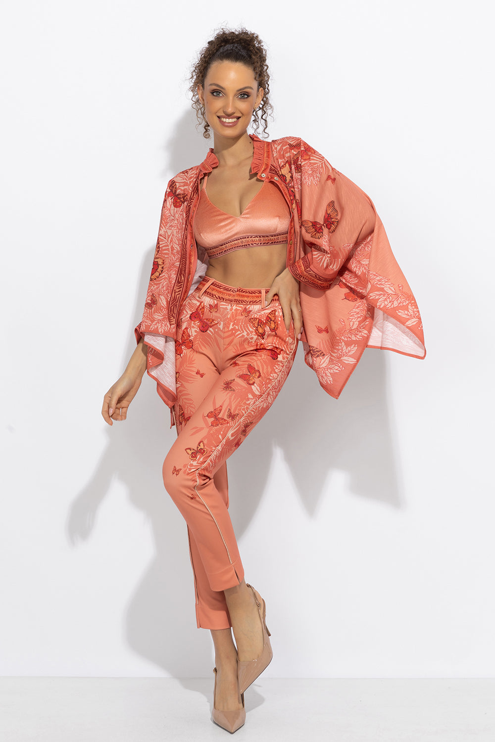 SQUARE TUNIC WITH RUFFLED COLLAR - PAPAYA BUTTERFLIES JIORO ПРАВОЪГЪЛНА ТУНИКА С ЯКА С НАБОРИ - PAPAYA BUTTERFLIES JIORO