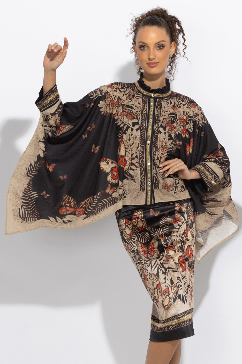 SQUARE TUNIC WITH RUFFLED COLLAR - MIDNIGHT BUTTERFLIES JIORO ПРАВОЪГЪЛНА ТУНИКА С ЯКА С НАБОРИ - MIDNIGHT BUTTERFLIES JIORO