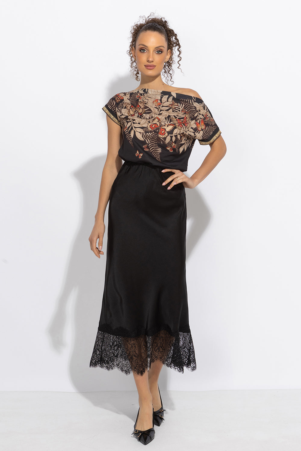 RELAXED FIT DROPPED SHOULDER BLOUSE - MIDNIGHT BUTTERFLIES