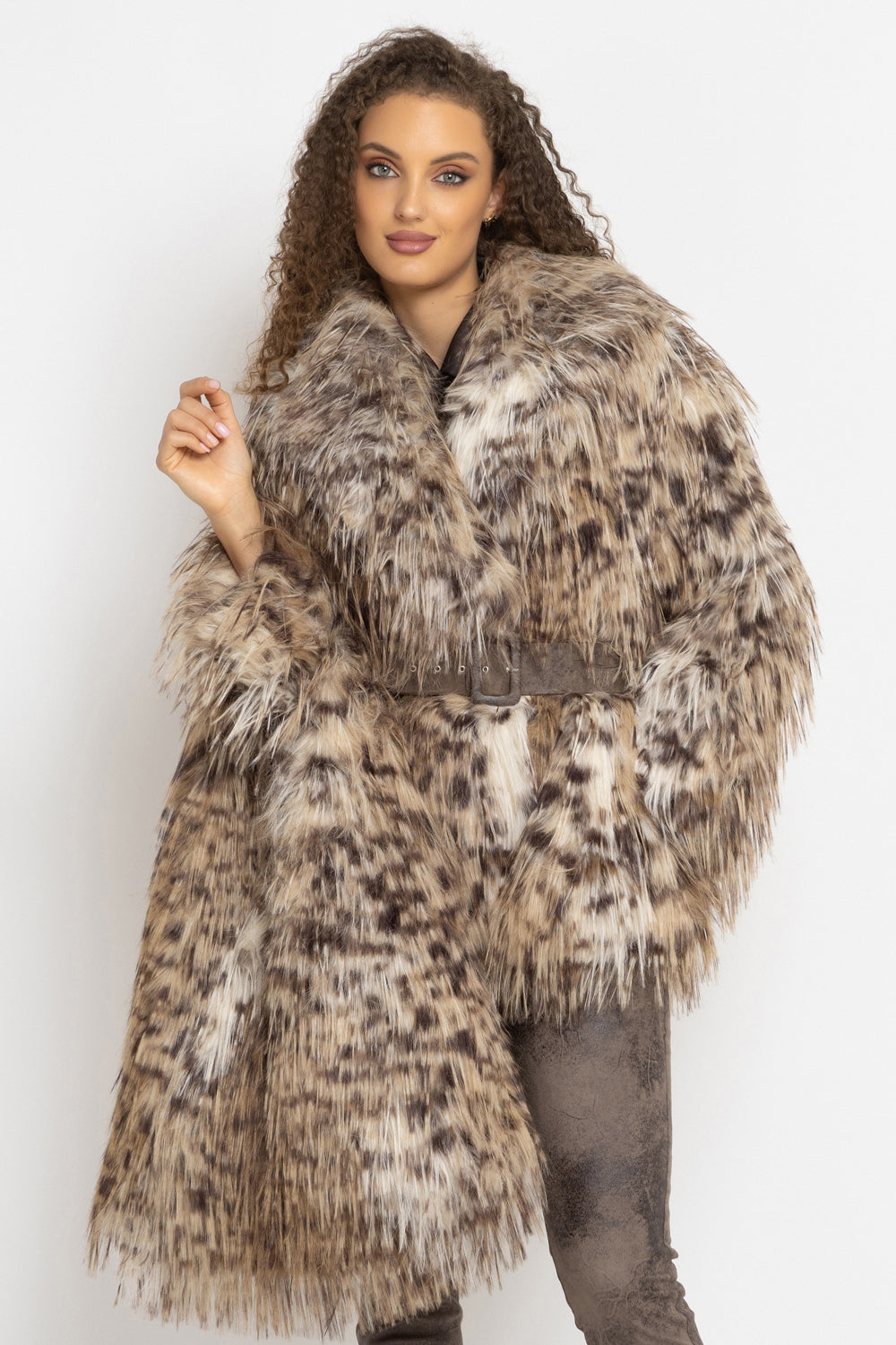 REVERSIBLE SERVAL FAUX FUR AND LEATHER BAG - ESSENTIALS JIORO ДВУЛИЦЕВА ЧАНТА ОТ ЕКО КОЖА И ИМИТАЦИЯ НА КОЗИНА СЕРВАЛ - ESSENTIALS JIORO