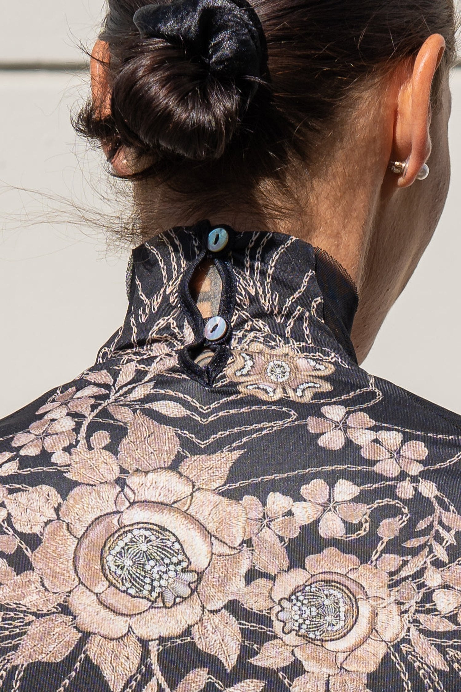 TOP S PRIEHĽADNÝMI RUKÁVMI - ZLATÉ RUŽE