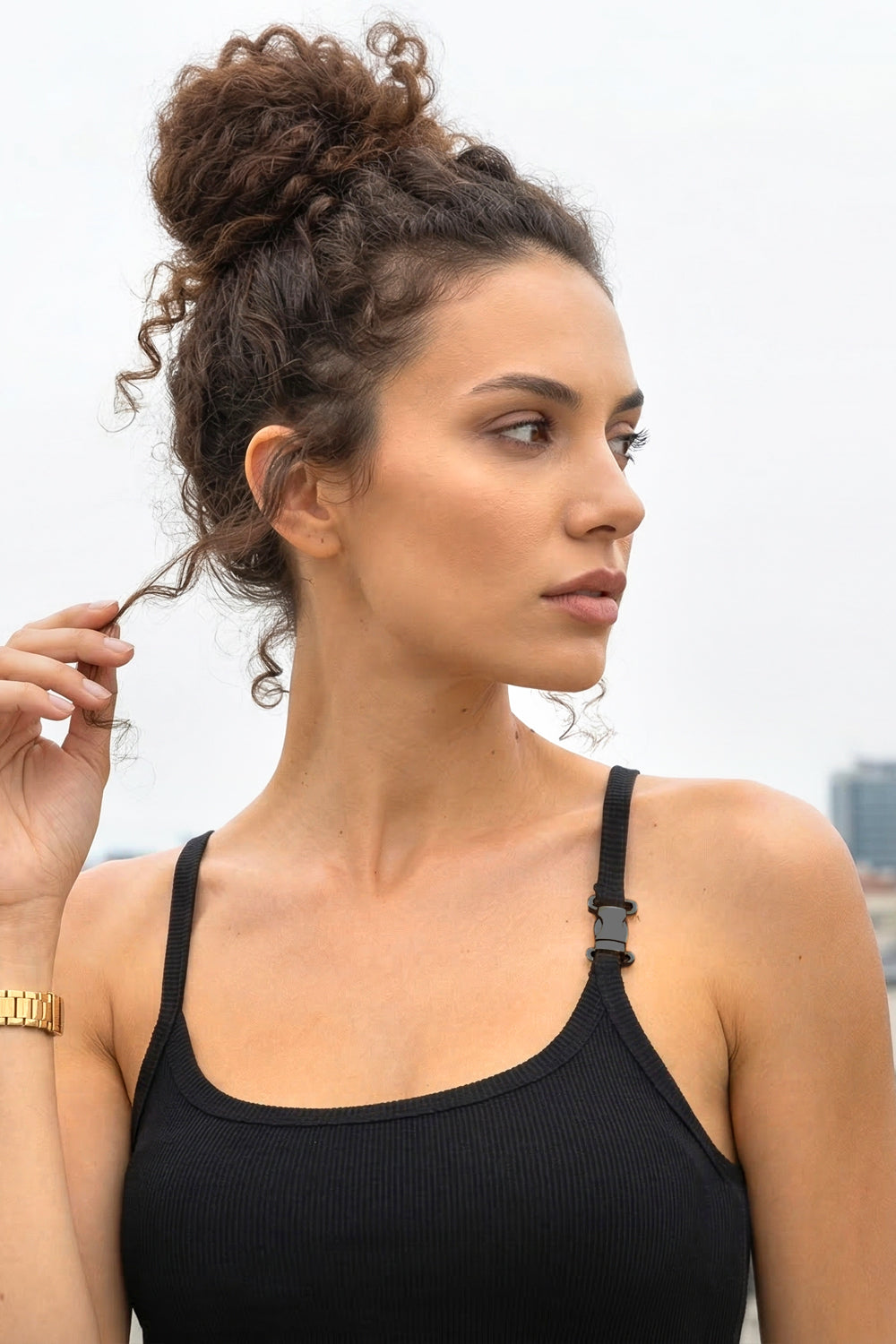 COTTON RIBBED CAMI TOP WITH THIN STRAPS IN BLACK - ESSENTIALS JIORO ТОП С ТЪНКИ ПРЕЗРАМКИ ОТ ПАМУЧЕН РИПС В ЧЕРНО – ESSENTIALS JIORO