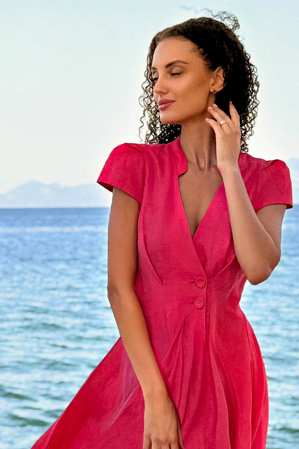 ROBE LONGUE ÉVASÉE EN LIN FUCHSIA – ESSENTIELS