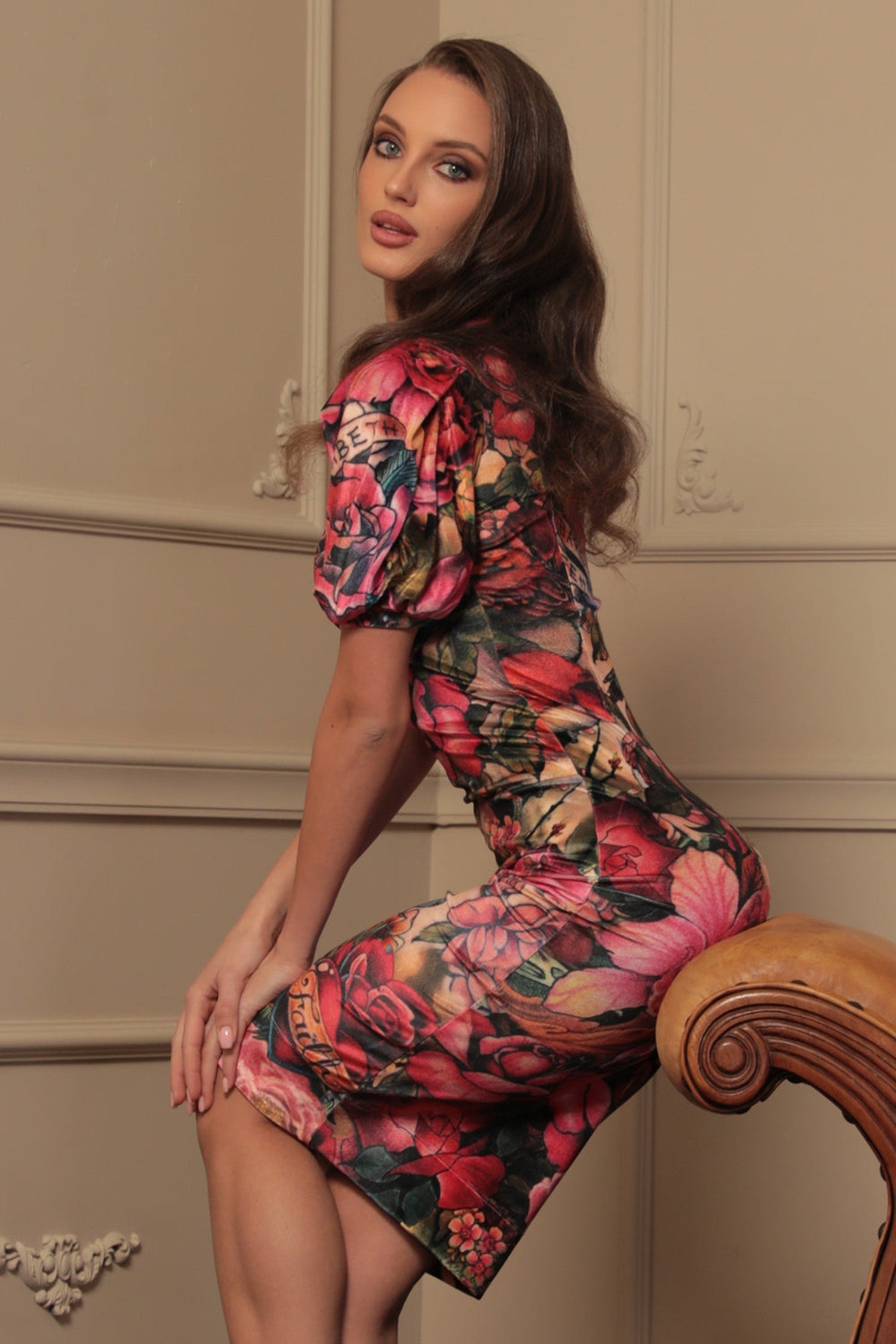 ROBE AJUSTÉE EN VELOURS LISSE - ÉTOILE TATOUAGE