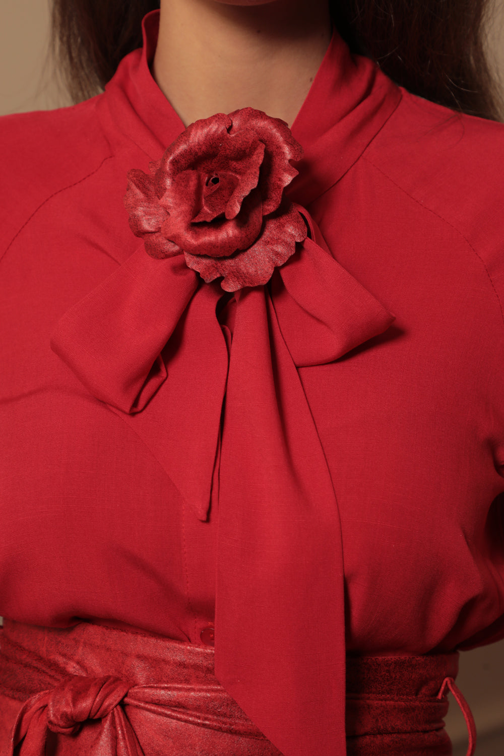 SMALL SUEDE-LOOK RED ROSE BROOCH