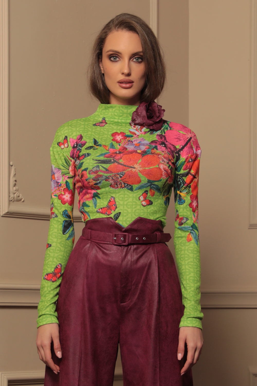 KNITTED TURTLENECK BLOUSE WITH HIGH NECK - ACID GREEN LOGO JIORO ПОЛО БЛУЗА ОТ ПЛЕТИВО С ВИСОКА ЯКА – ACID GREEN LOGO JIORO