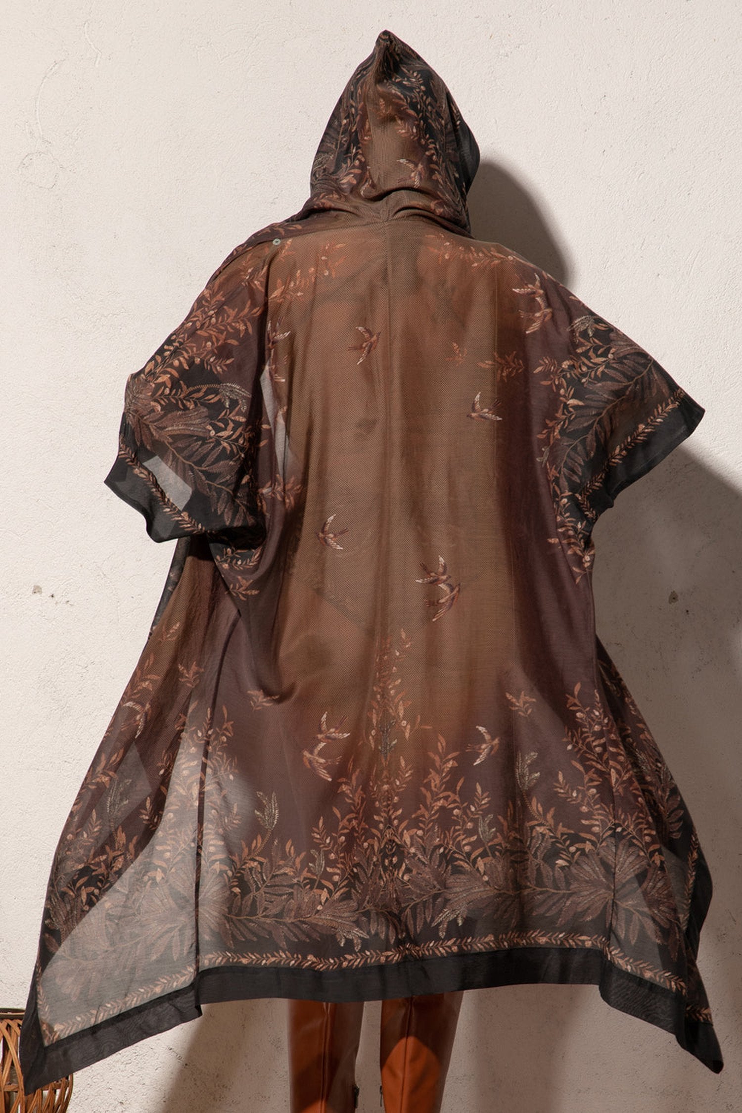 ŠATY KIMONO Z BAVLNY A HEDVÁBÍ S KAPUCÍ - TAJNÁ ZAHRADA