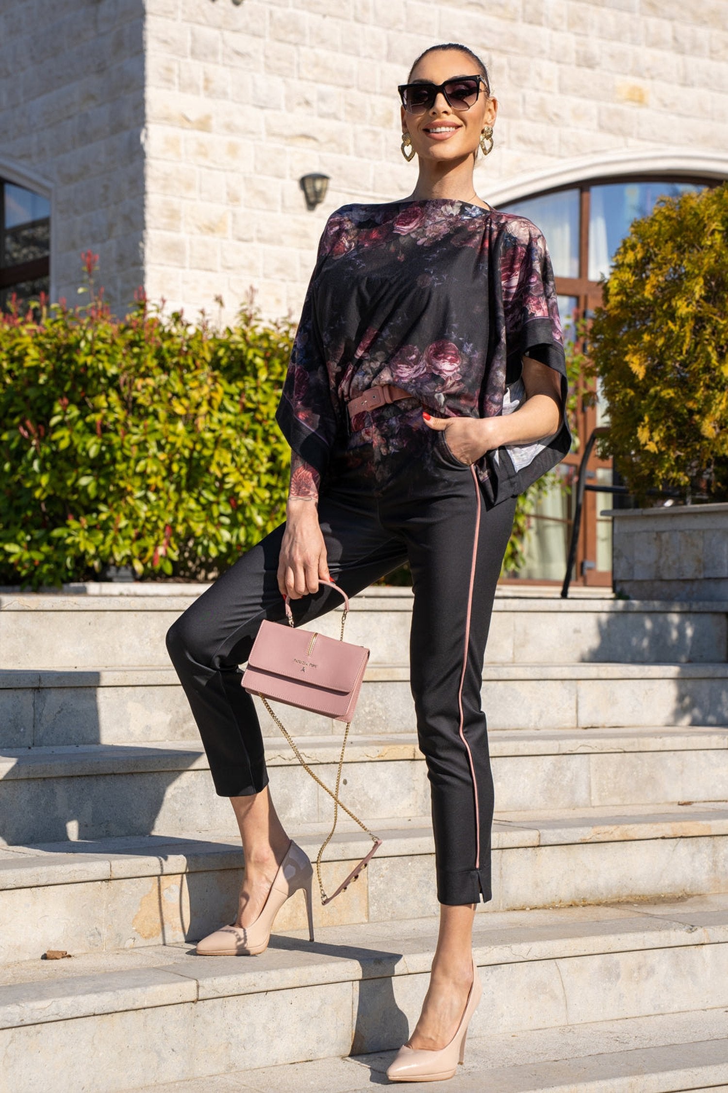 PANTALONS CLASSIQUES - FLEURS VINTAGES