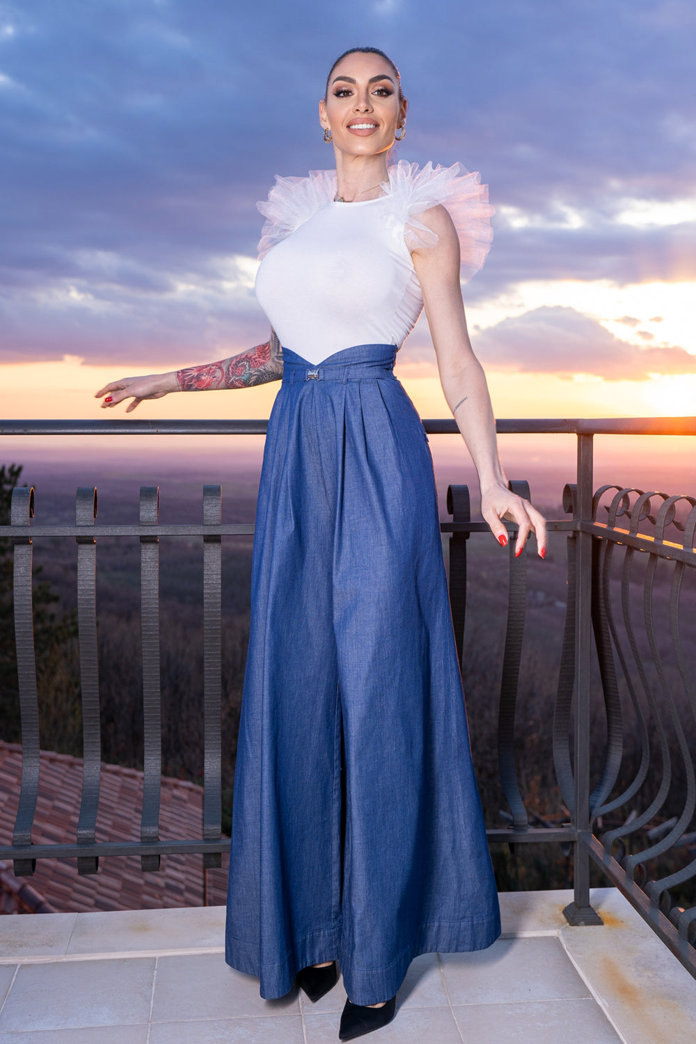 HIGH WAIST WIDE LEG DENIM PANTS - ESSENTIALS