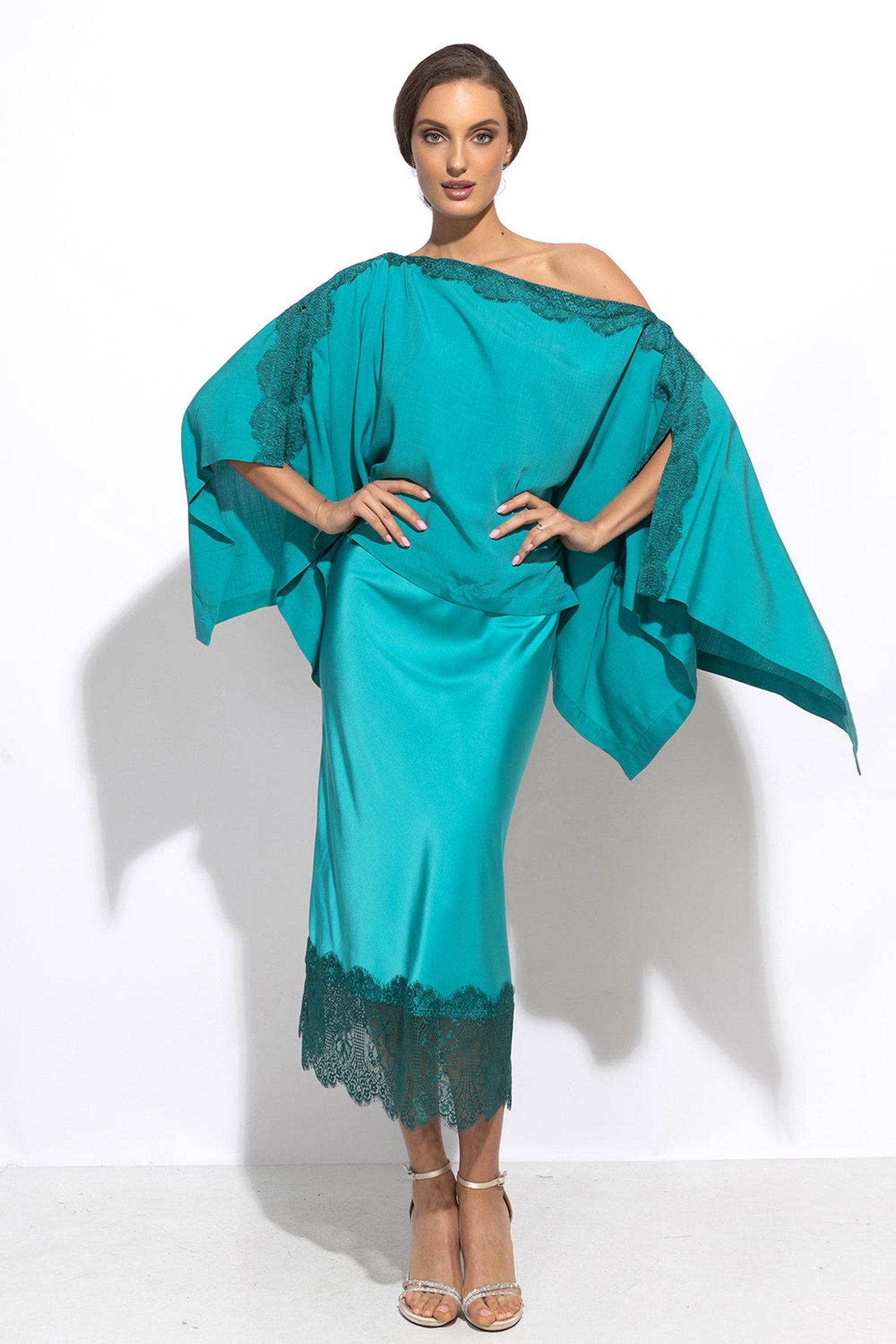 FLARED SKIRT WITH LACE TRIM IN TURQUOISE - ESSENTIALS