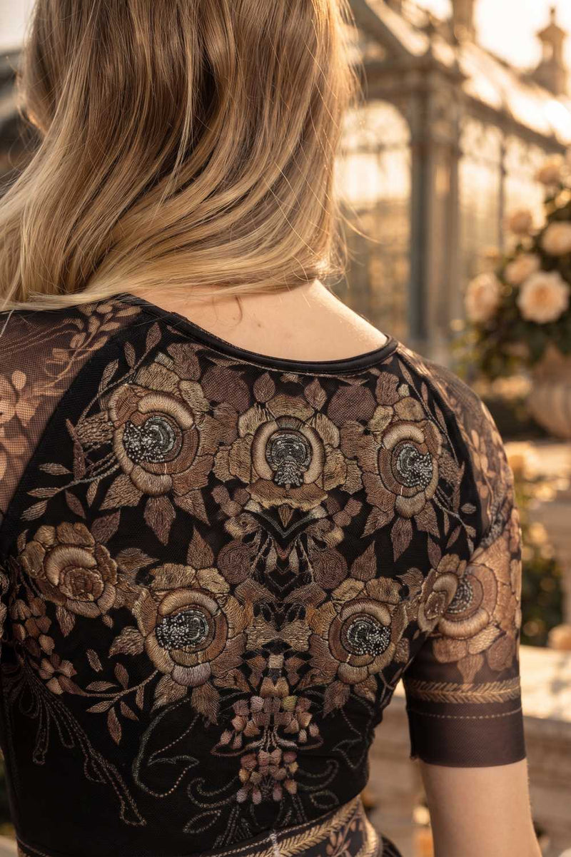 SHORT-SLEEVE MESH BODYSUIT WITH MODAL LINING - GOLDEN ROSES JIORO  МРЕЖЕСТО БОДИ С КЪС РЪКАВ И ПОДПЛАТА ОТ МОДАЛ - GOLDEN ROSES JIORO