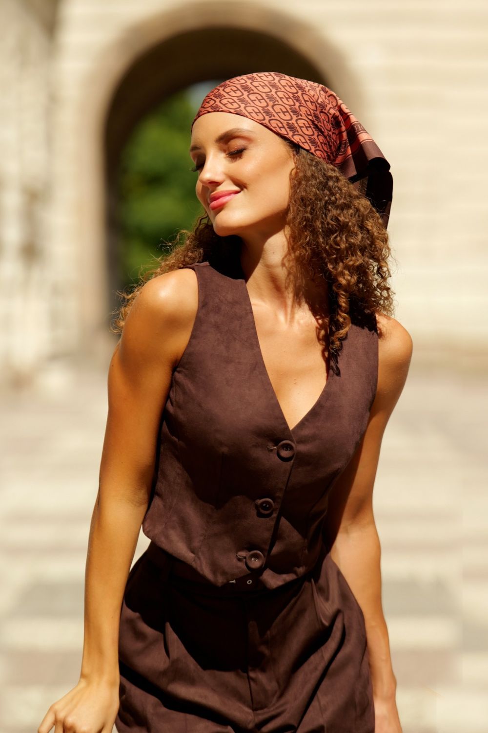 SUEDE-EFFECT VEST IN DARK BROWN - ESSENTIALS