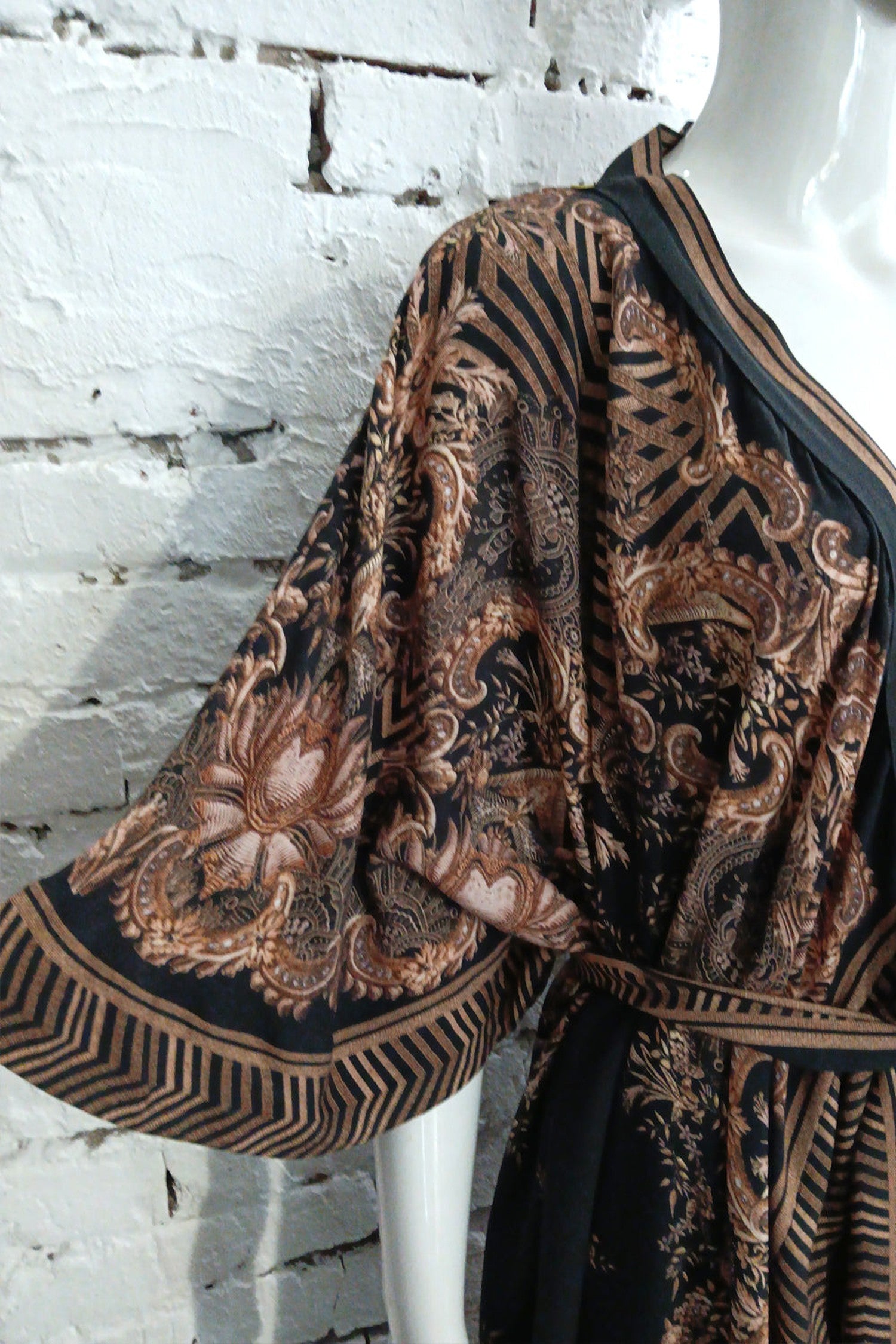 TWILL VISOSE KIMONO – GOLDENE STREIFEN