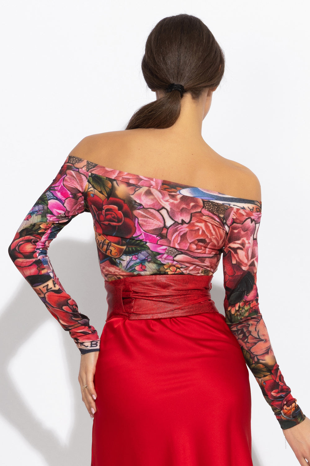 GÜRTEL IM WRAP-STIL - WILDLEDERÄHNLICHE IMITATION IN ROT - ESSENTIALS