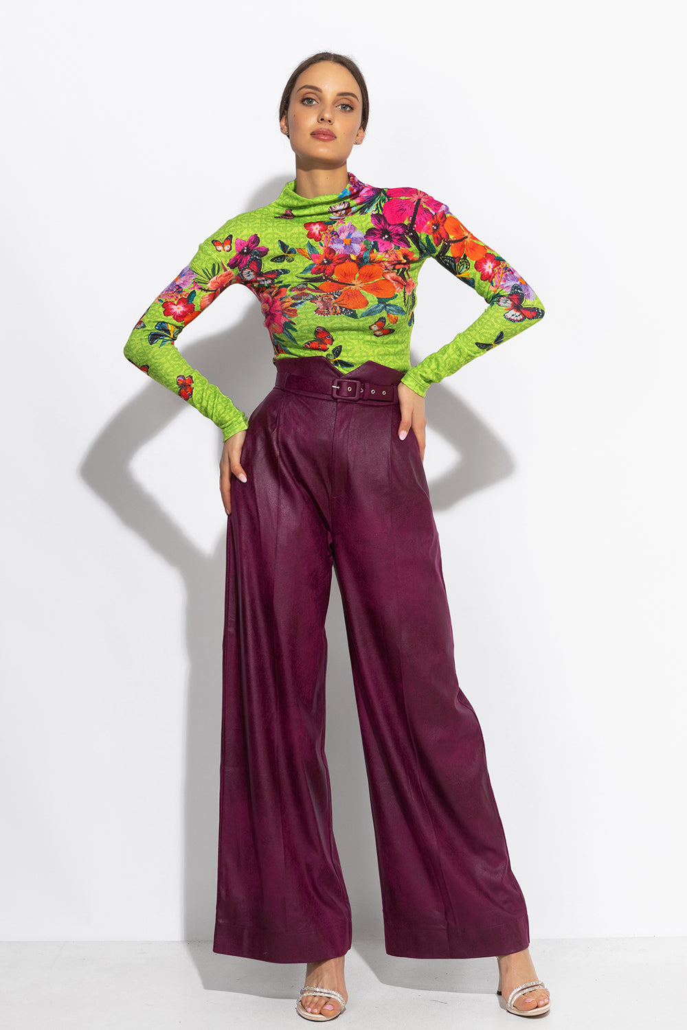 KNITTED TURTLENECK BLOUSE WITH HIGH NECK - ACID GREEN LOGO JIORO  ПОЛО БЛУЗА ОТ ПЛЕТИВО С ВИСОКА ЯКА – ACID GREEN LOGO JIORO