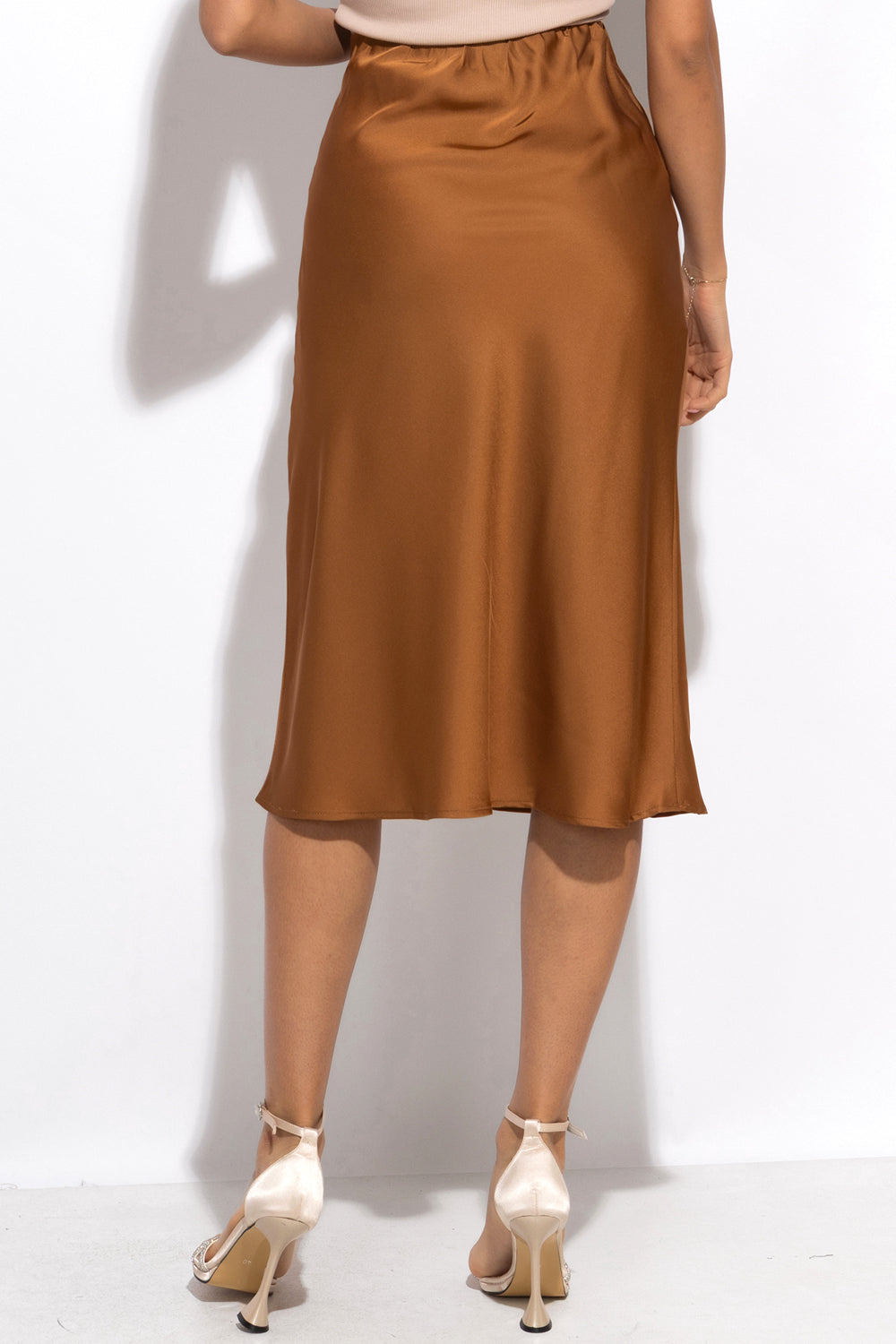 BIAS-CUT SATIN SKIRT WITH ELASTIC WAISTBAND IN BROWN - ESSENTIALS