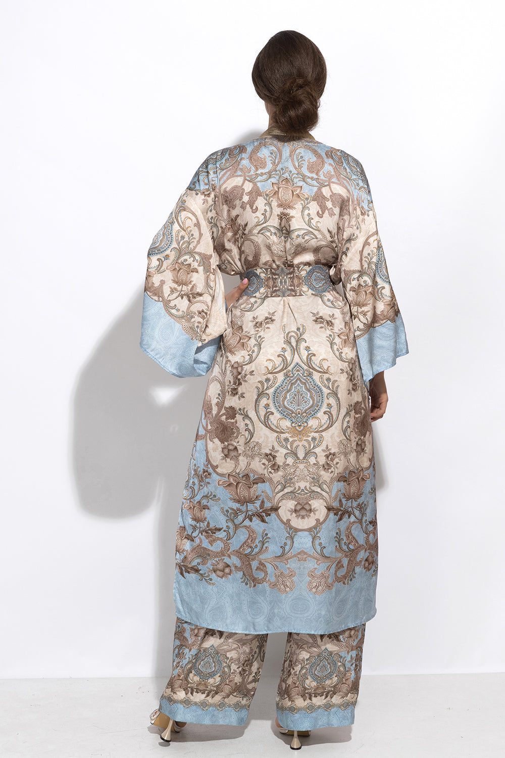 LUXURY SATIN VISCOSE KIMONO - PAISLEY SKY