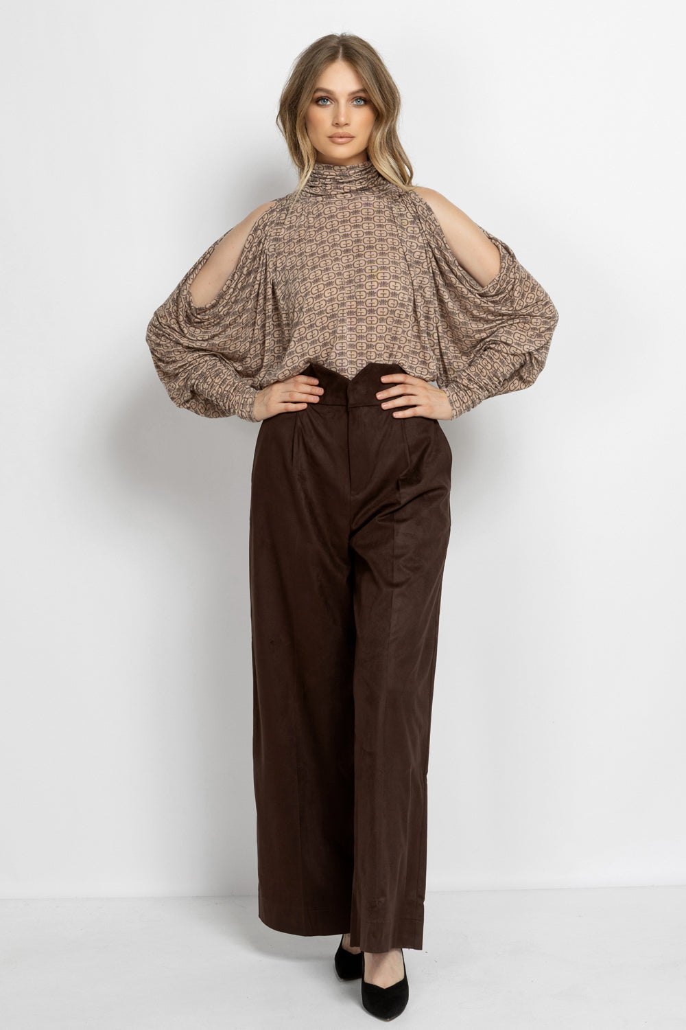 MODAL BATWING TURTLENECK TOP - MOCHA MOUSSE LOGO JIORO ТОП ОТ МОДАЛ С ПОЛО ЯКА И ПРИЛЕП РЪКАВ - MOCHA MOUSSE LOGO JIORO
