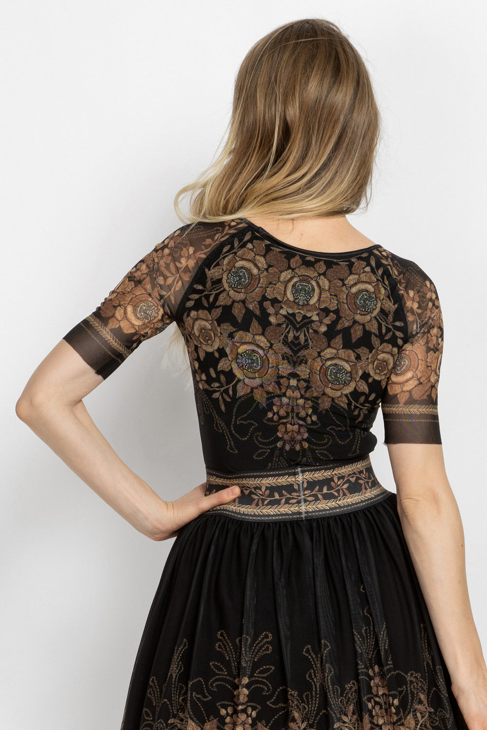 SHORT-SLEEVE MESH BODYSUIT WITH MODAL LINING - GOLDEN ROSES