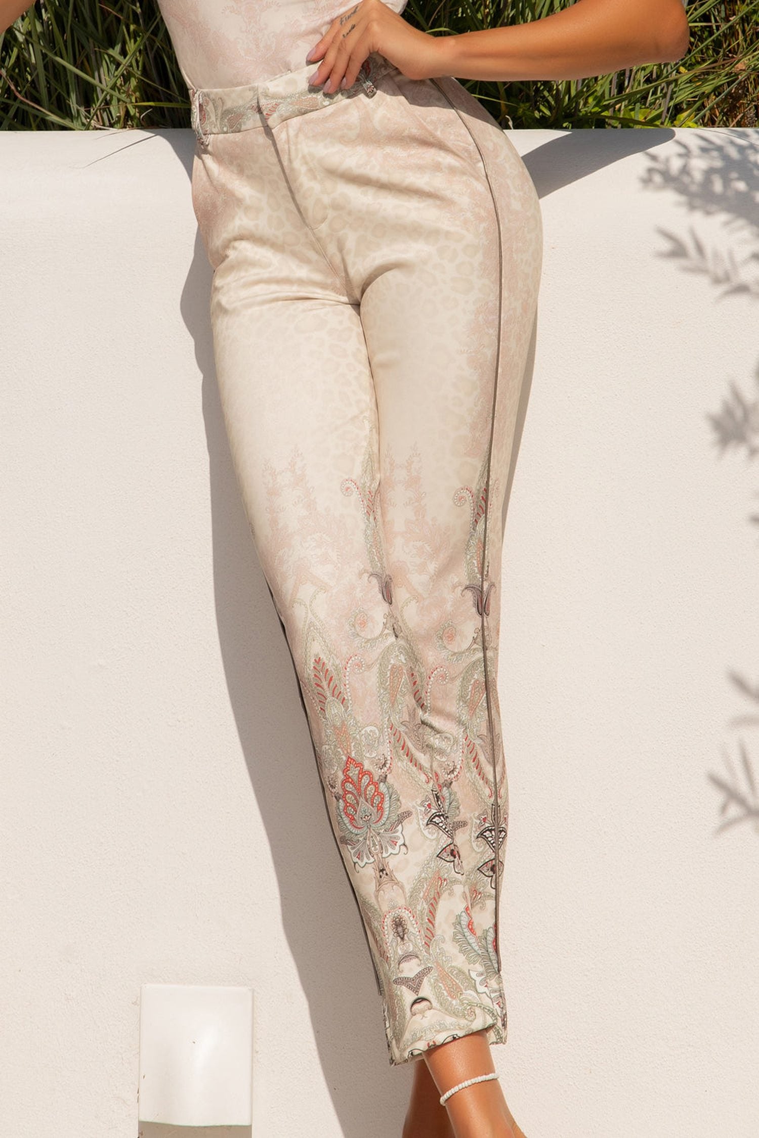 CLASSIC VISCOSE TROUSERS – PAISLEY BEIGE