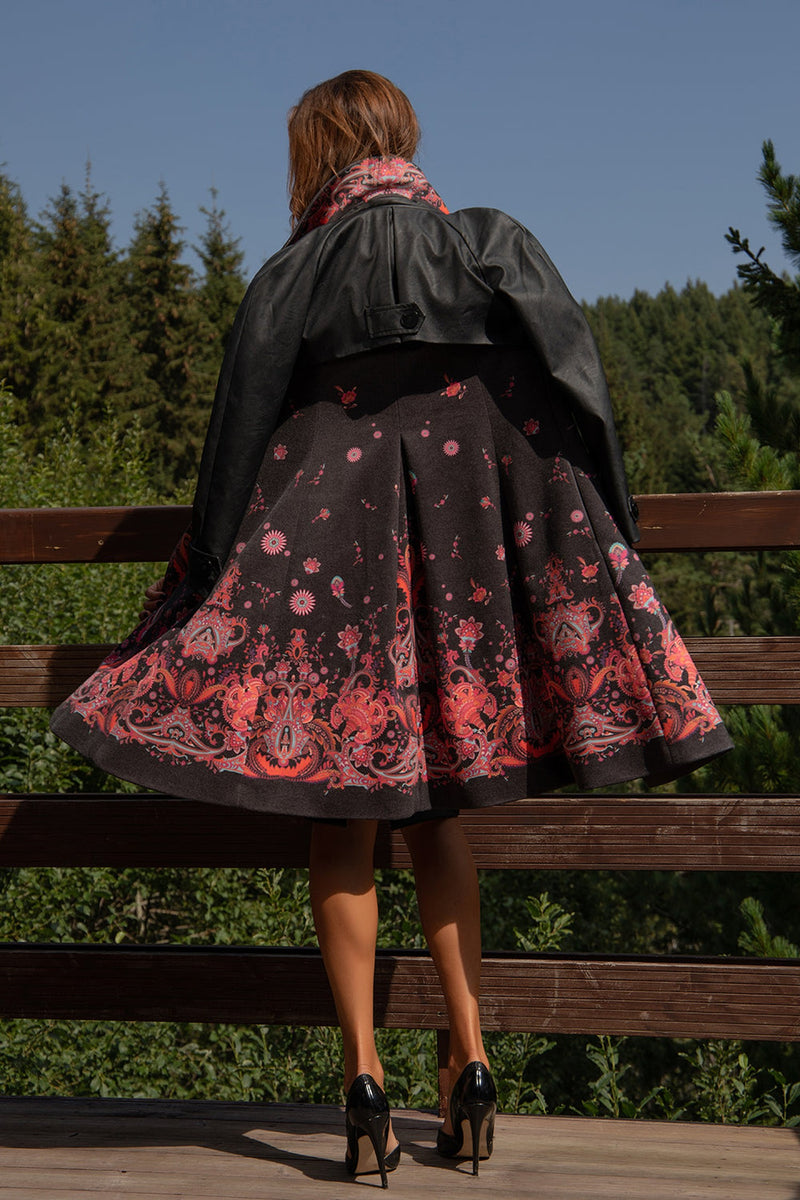 TRENCH COAT WITH LEATHER SLEEVES - FUCHSIA DOTS JIORO  ТРЕНЧ ПАЛТО С КОЖЕНИ РЪКАВИ - FUCHSIA DOTS