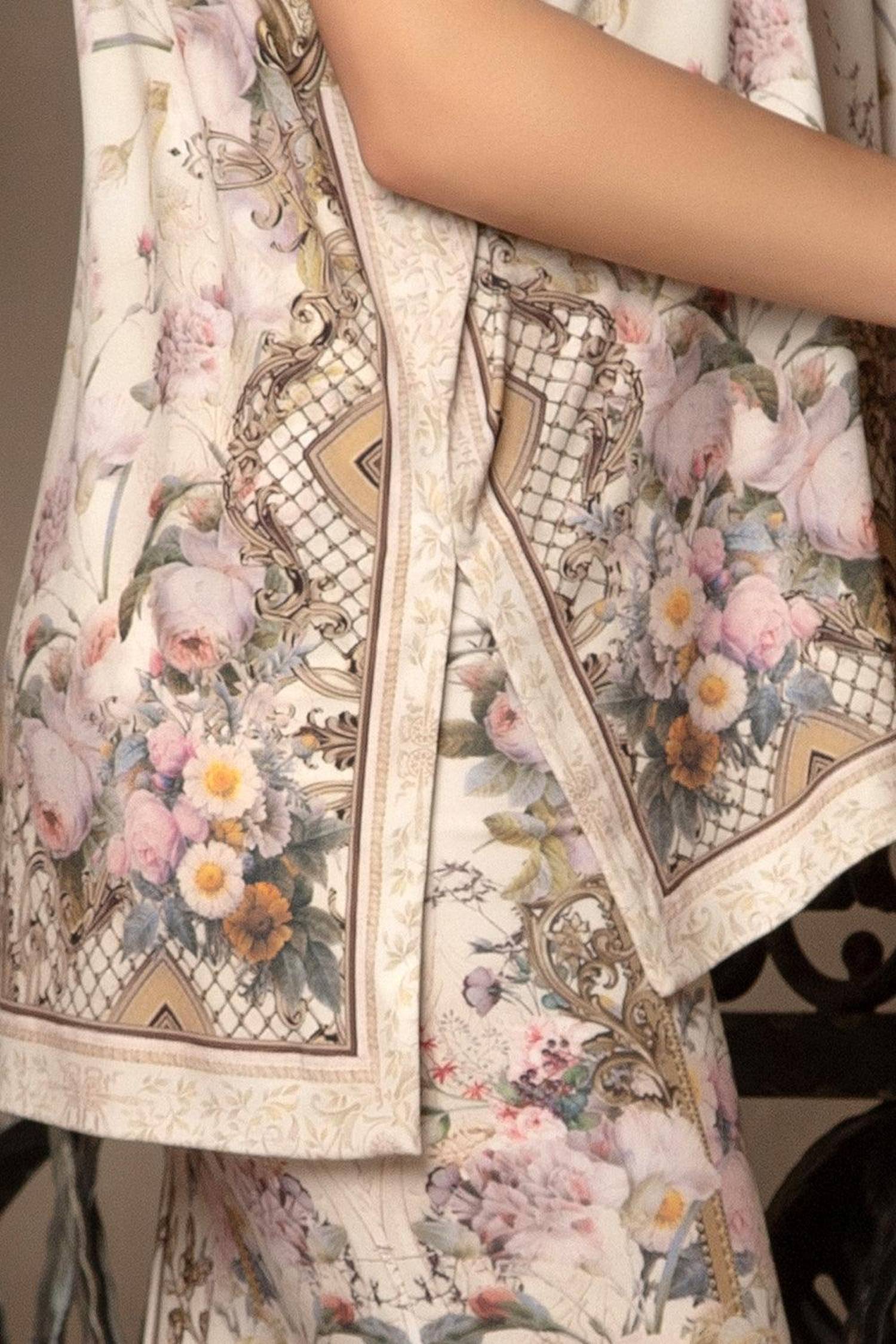LOOSE BLOUSE -  BAROQUE FLOWERS
