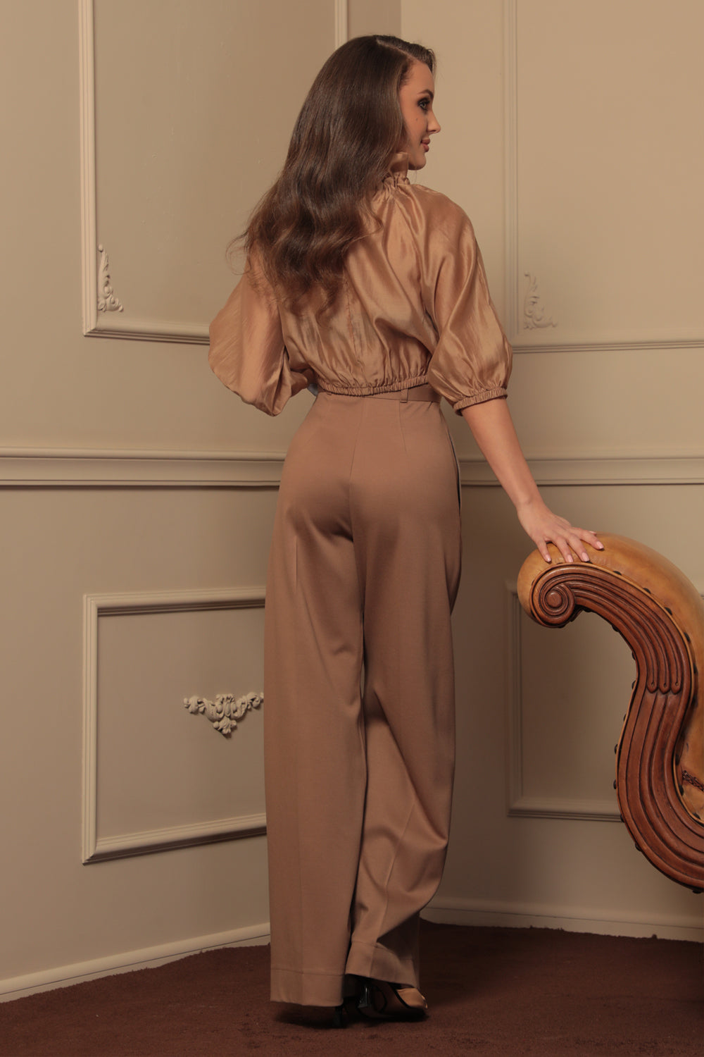 VISCOSE BLEND HIGH-WAISTED BEIGE TROUSERS – ESSENTIALS