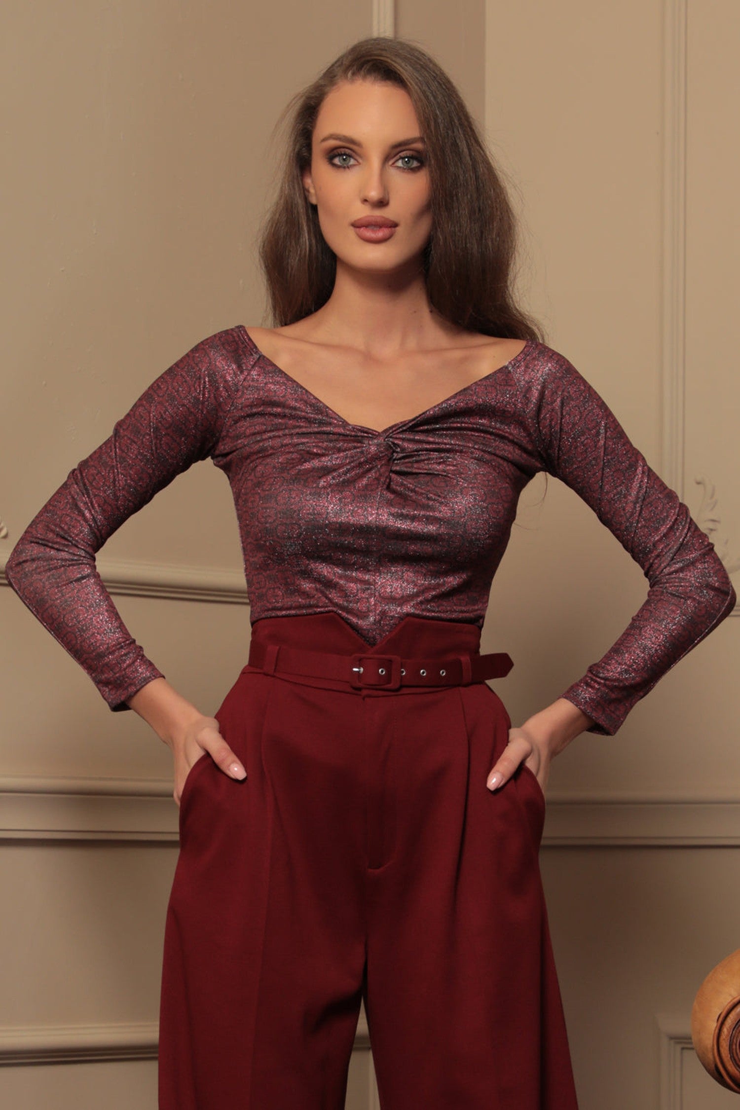 VISCOSE BLEND HIGH-WAISTED BURGUNDY TROUSERS – ESSENTIALS
