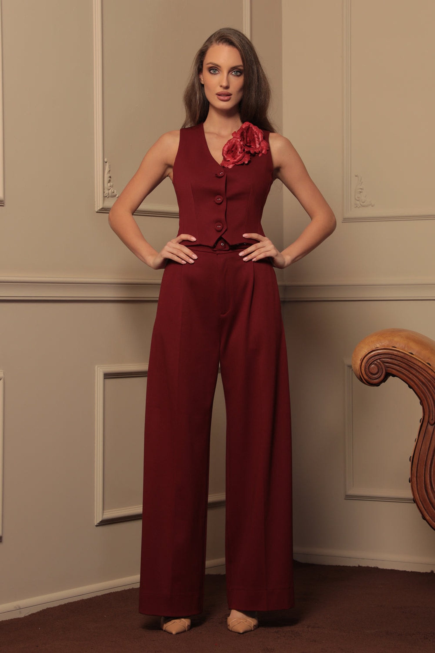 VISCOSE BLEND HIGH-WAISTED BURGUNDY TROUSERS – ESSENTIALS