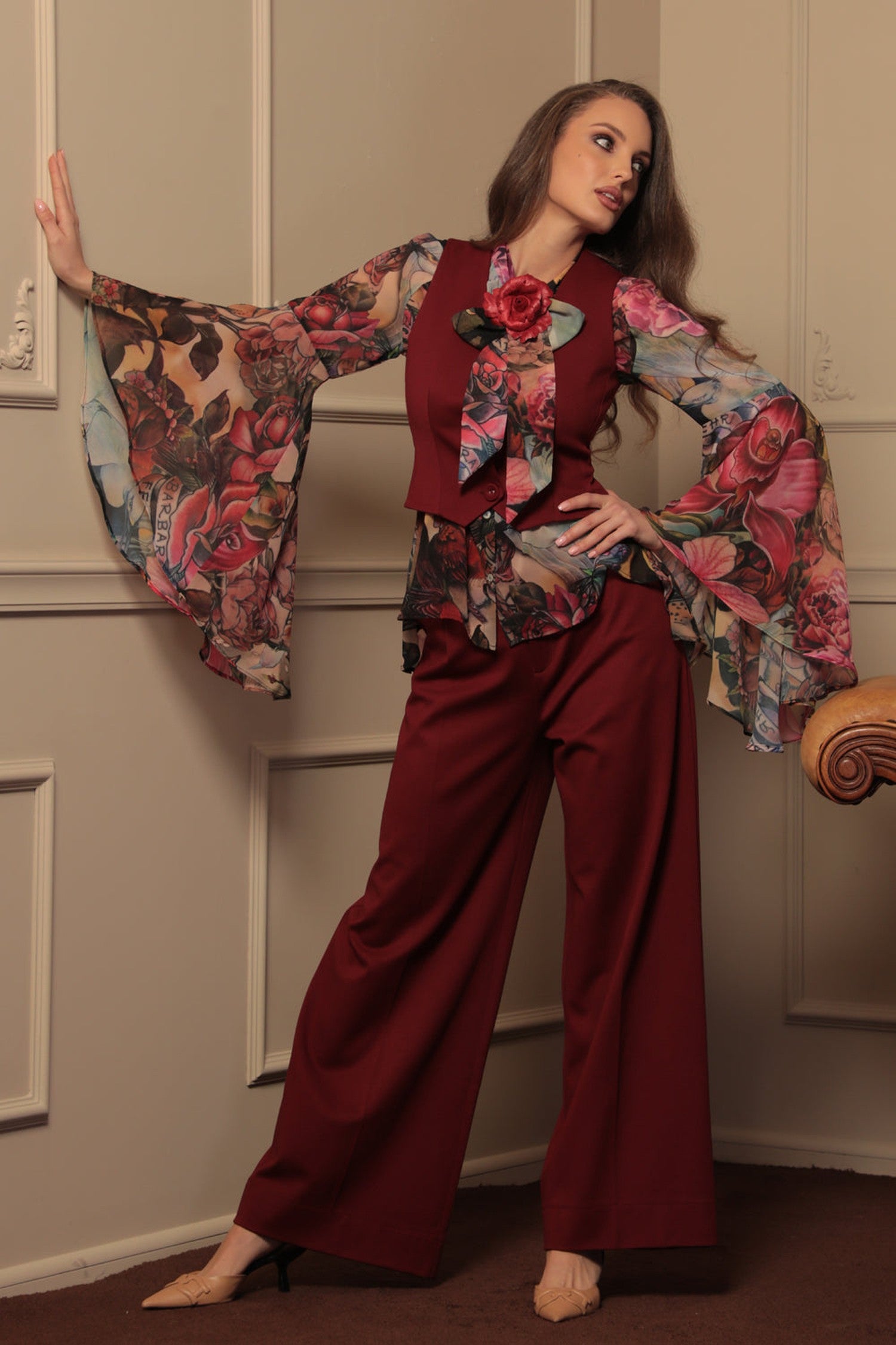 VISCOSE BLEND HIGH-WAISTED BURGUNDY TROUSERS – ESSENTIALS