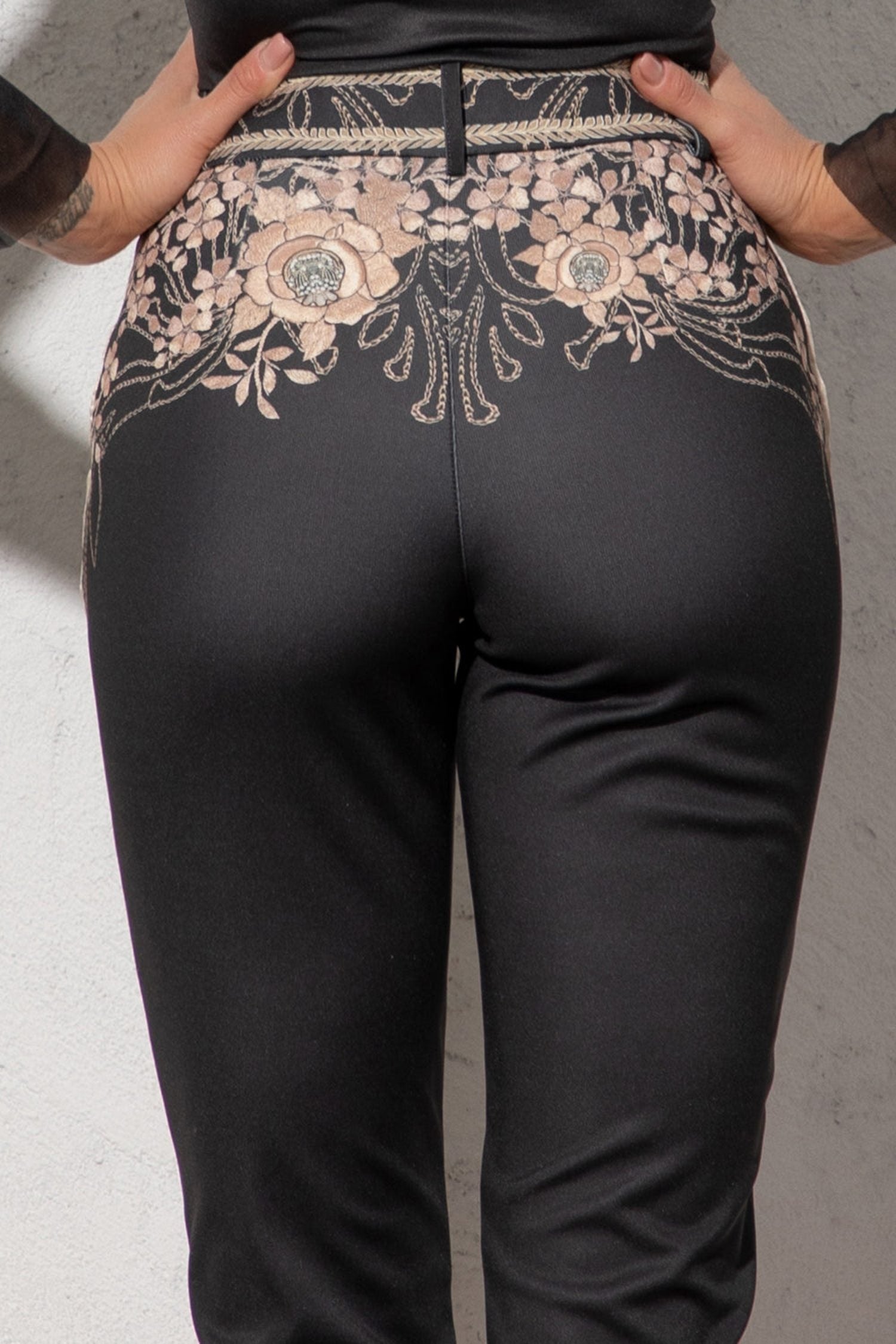 KLASSISCHE HOSE - GOLDENE ROSEN