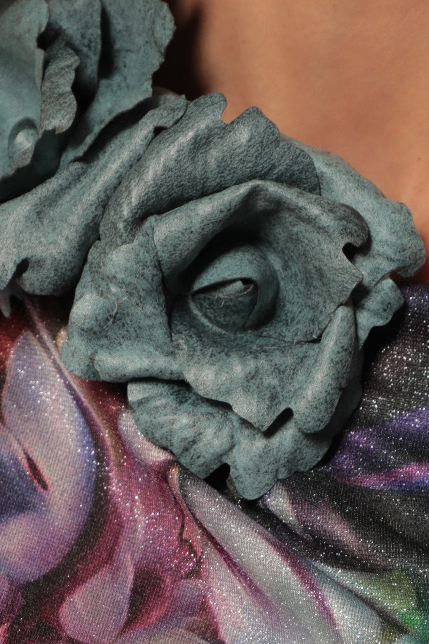 SMALL SUEDE-LOOK BLUE ROSE BROOCH