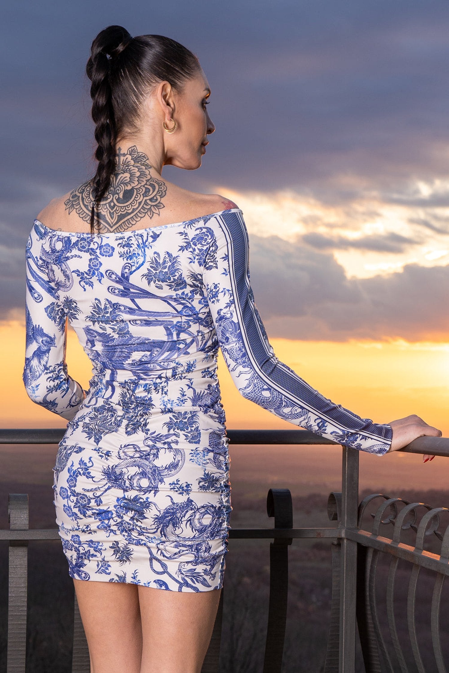 DRESS WITH FRONT KNOT AND RUCHING - ASIA SKY