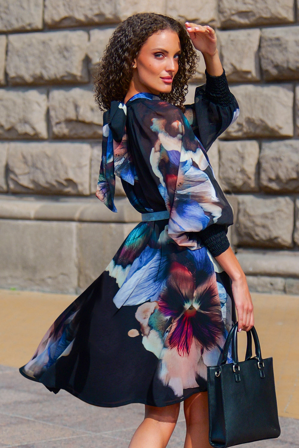 RELAXED DRESS WITH BALLOON RAGLAN SLEEVES AND BACK TIE - VIOLET