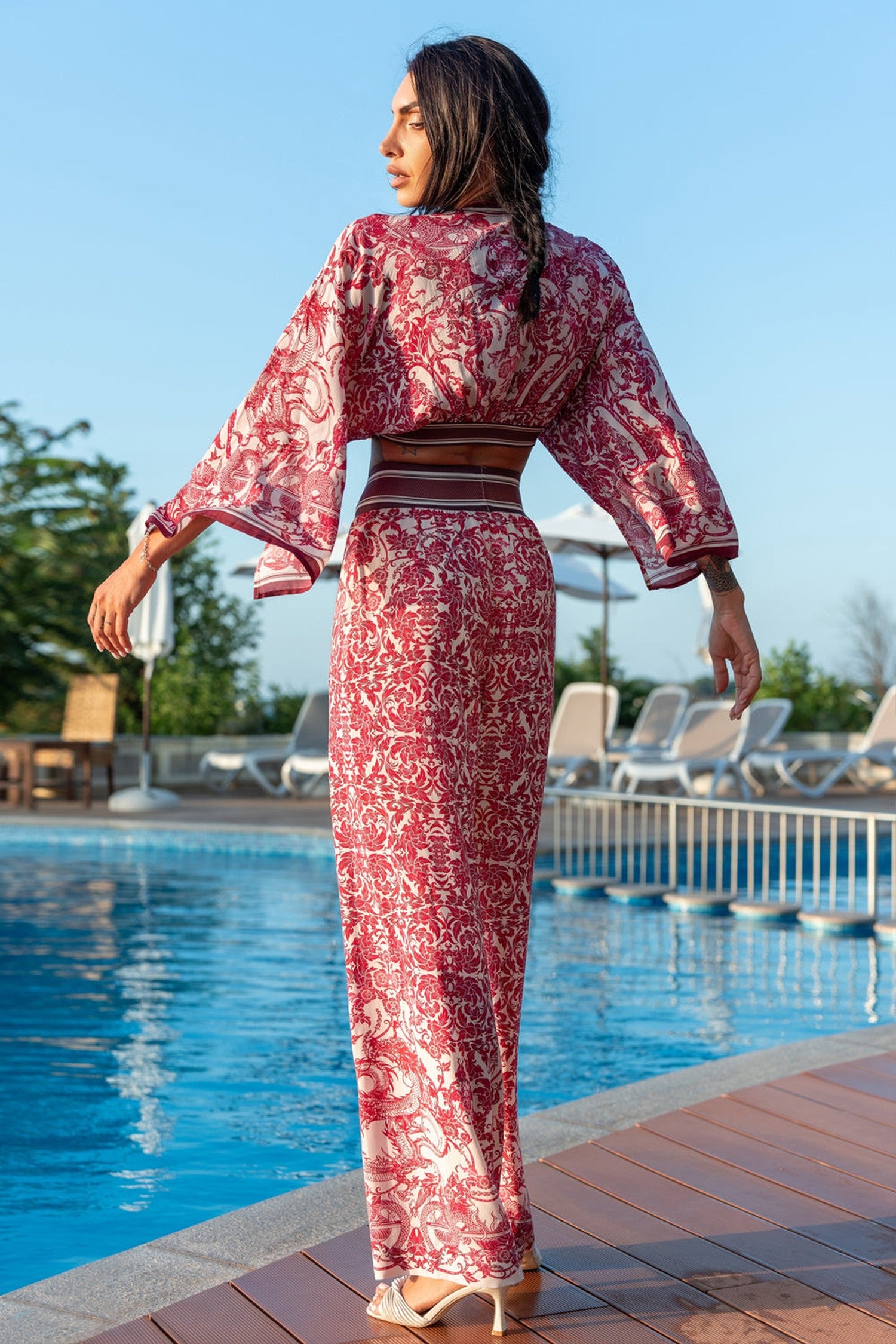 LOCKERE HOSE UND VISKOSE-SCHAL SET - ASIA BORDEAUX