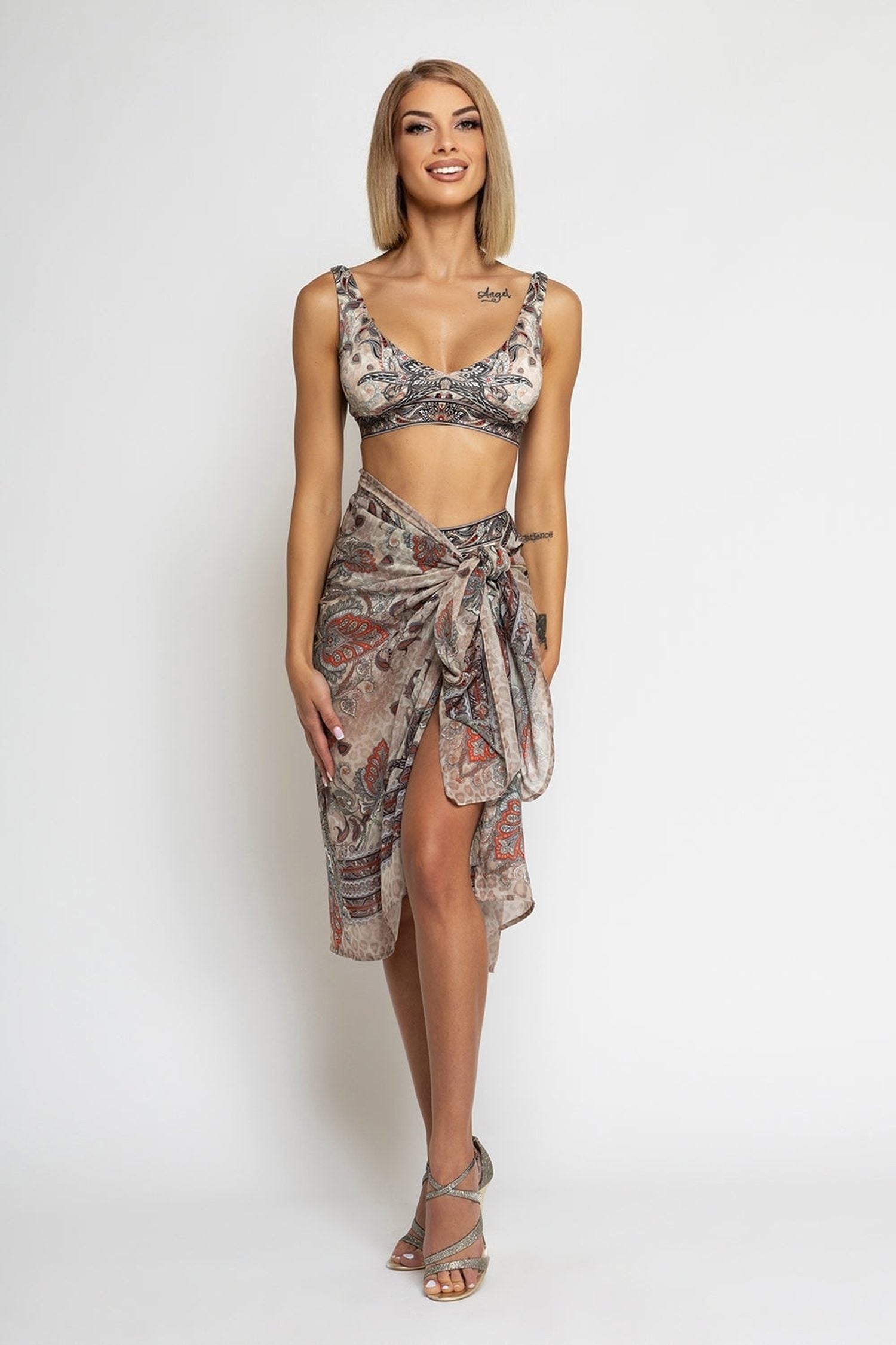 SILK VISCOSE SARONG & SCARF SET – PAISLEY BEIGE
