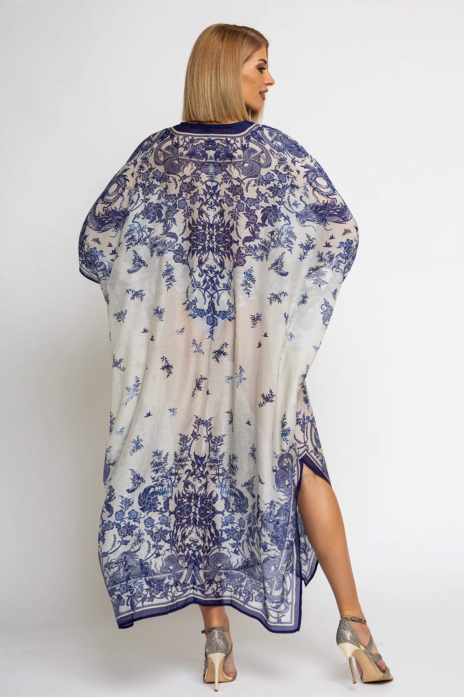 Hedvábně bavlněný kaftan - Asijská obloha