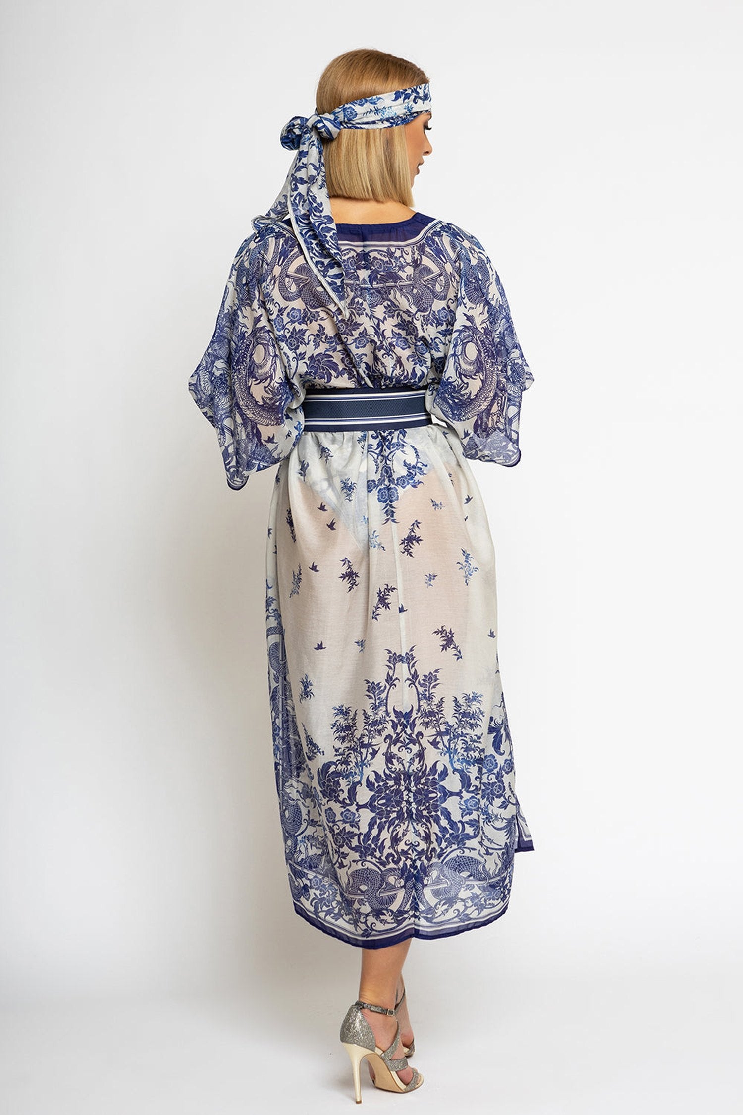 Hedvábně bavlněný kaftan - Asijská obloha