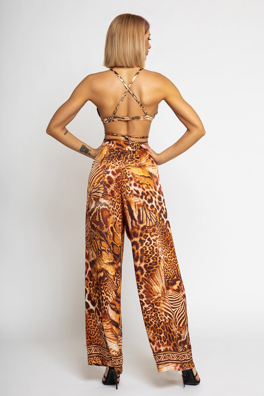 SATIN-VISCOSE-HOSE MIT LOCKEREM SITZ - LEO SAND